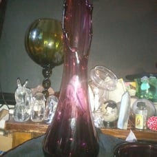 L.E Smith amethyst swung vase