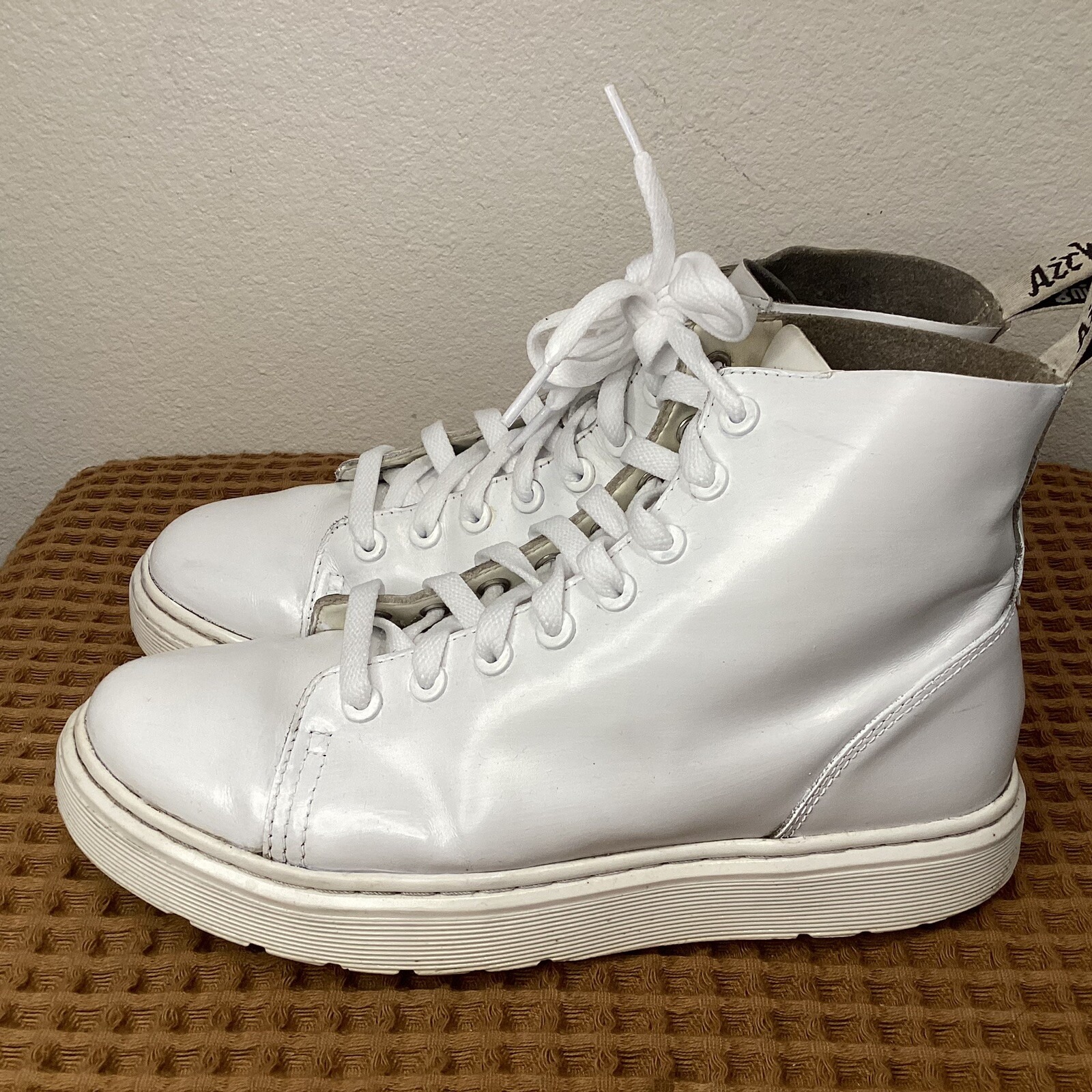 Dr Martens Talib Leather Lace Up Boots Women's Size 8 Triple White Doc