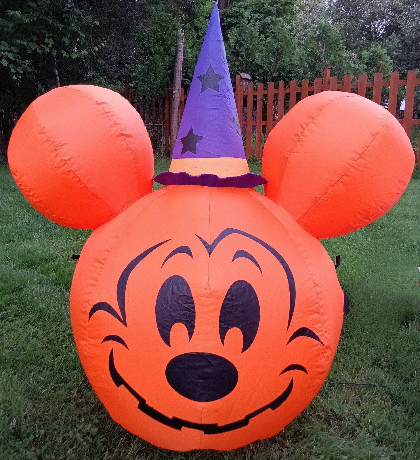 Halloween Mickey Mouse w/ sorcerer's hat 5ft.