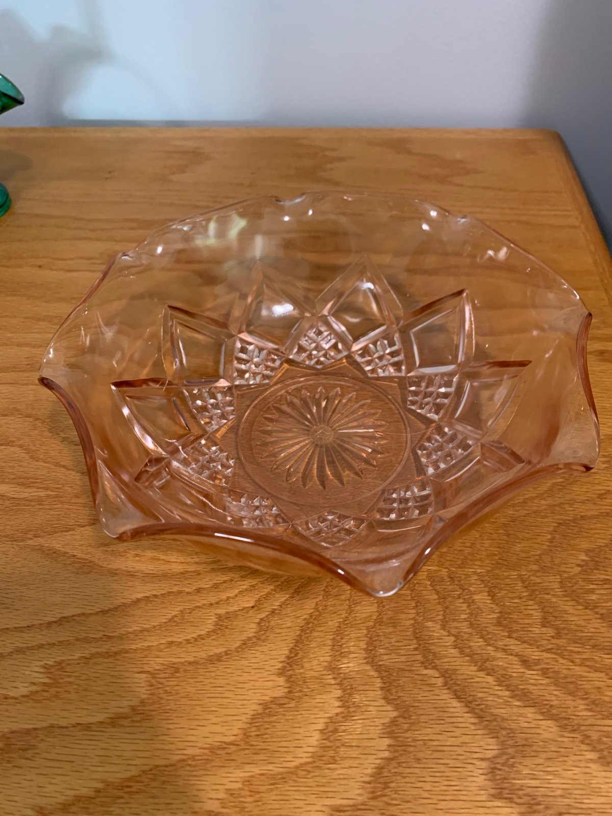 Vintage Hazel&Atlas Pink Depression Glass Bowl in Diamond Arches Pattern