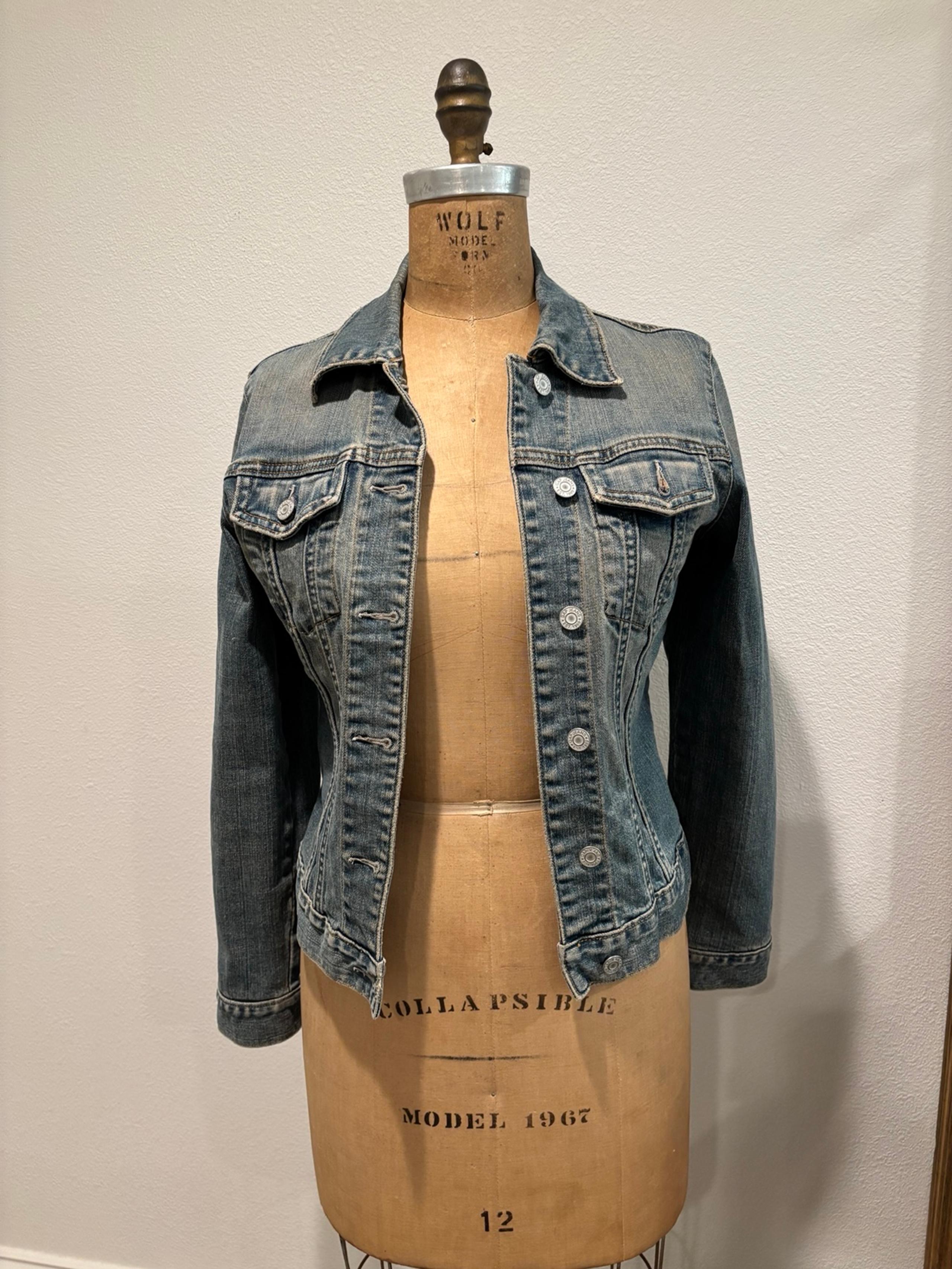 Classic Gap Jean Jacket Blue Denim Perfect Staple Stretch Size S