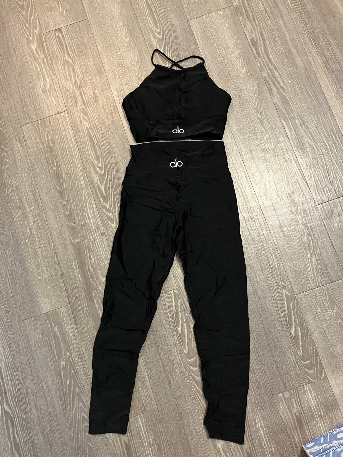 ALO Yoga Set BLACK size MEDIUM
