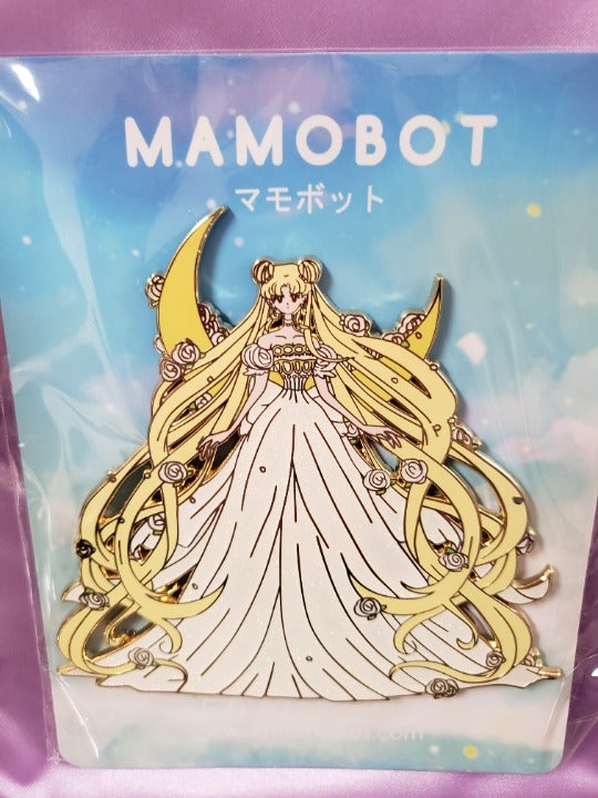 Mamobot White Roses Serenity Fantasy Pin