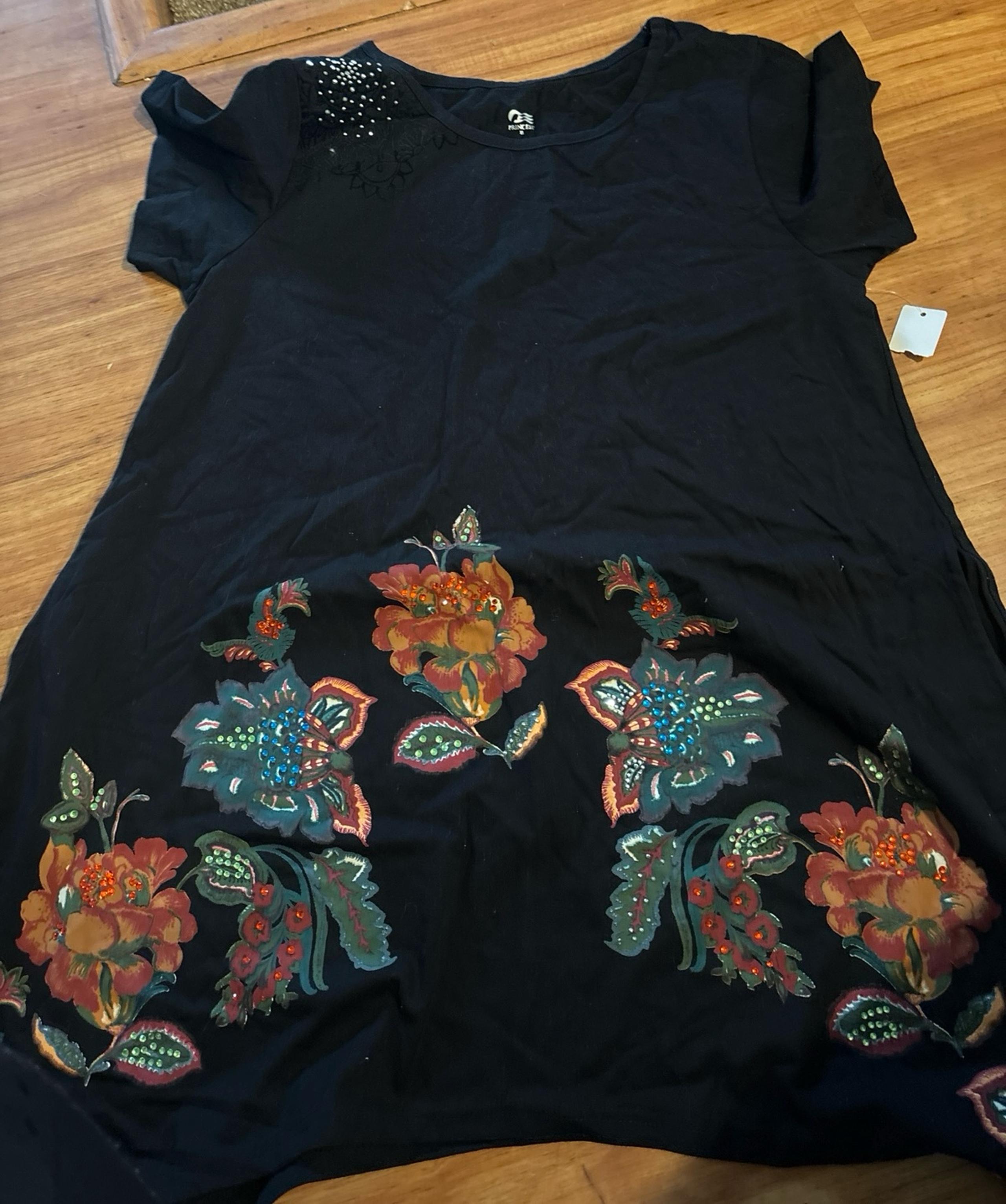 Dress with flowers