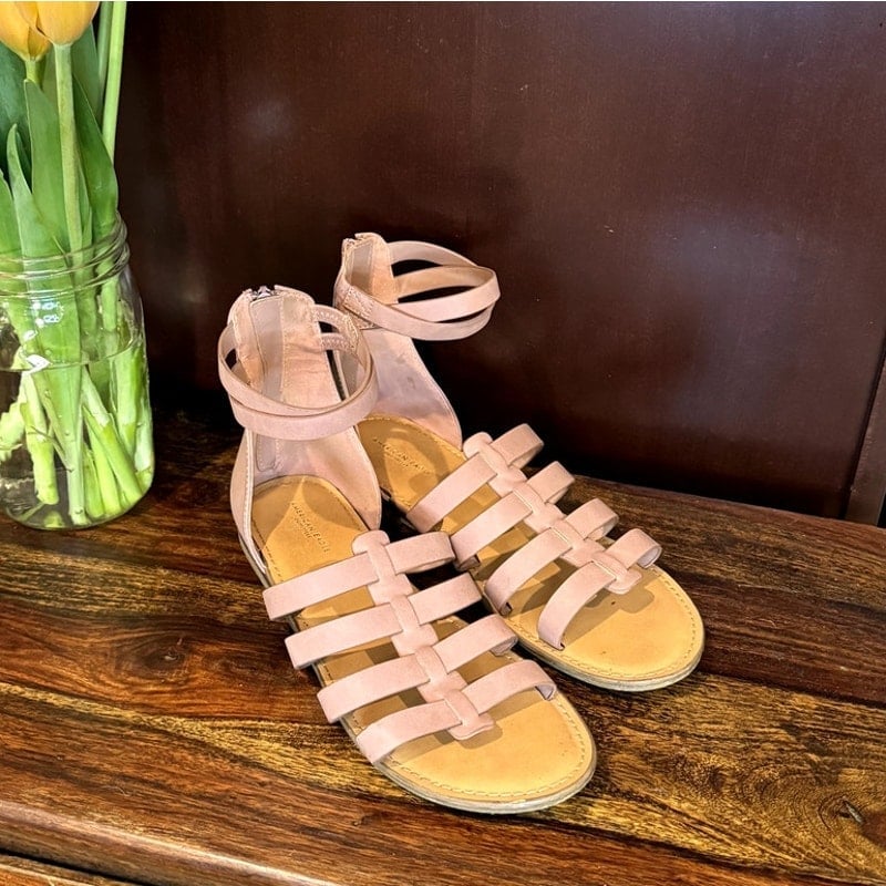 American Eagle Cat Sandals for Women Mercari