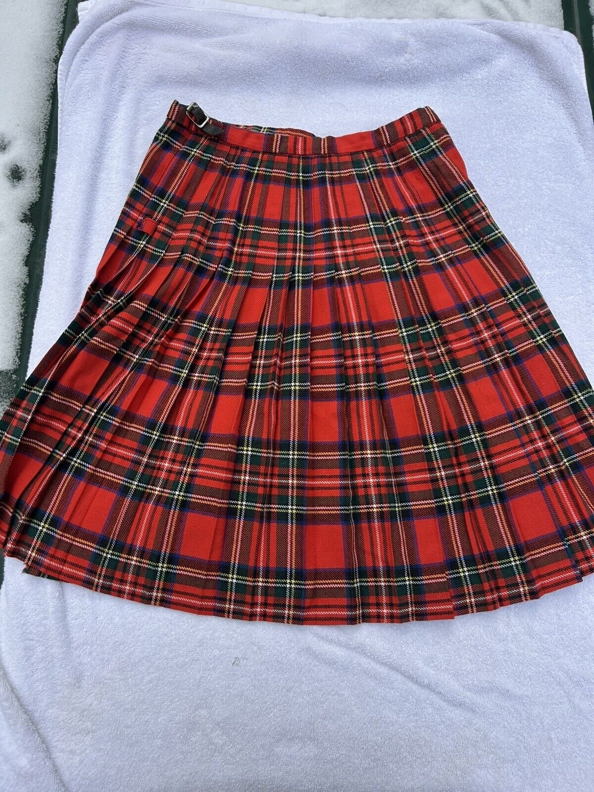 Vintage Moffat Weavers Skirt 23 1/2in x 14 in Red Pure Wool Tartan Kilt Scotland