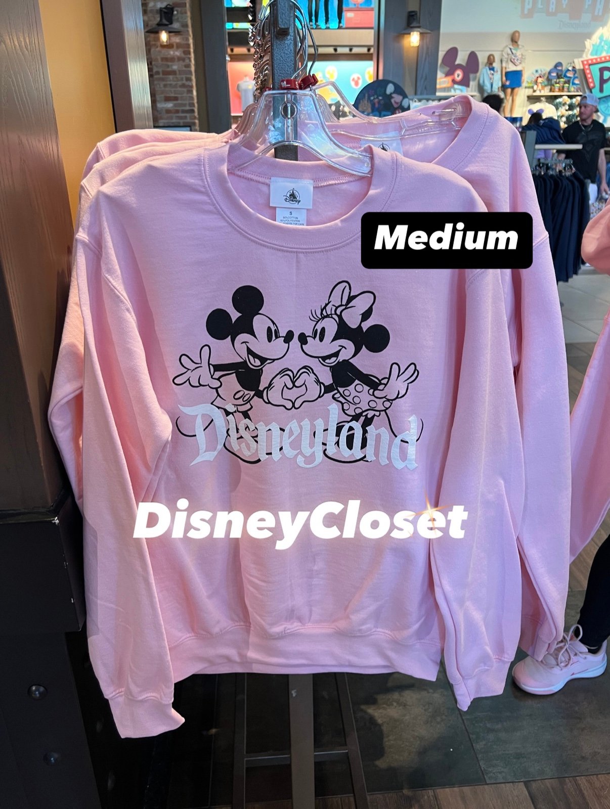 Disney Parks Disneyland Valentines Day Light Pink Heart Crewneck Size Medium