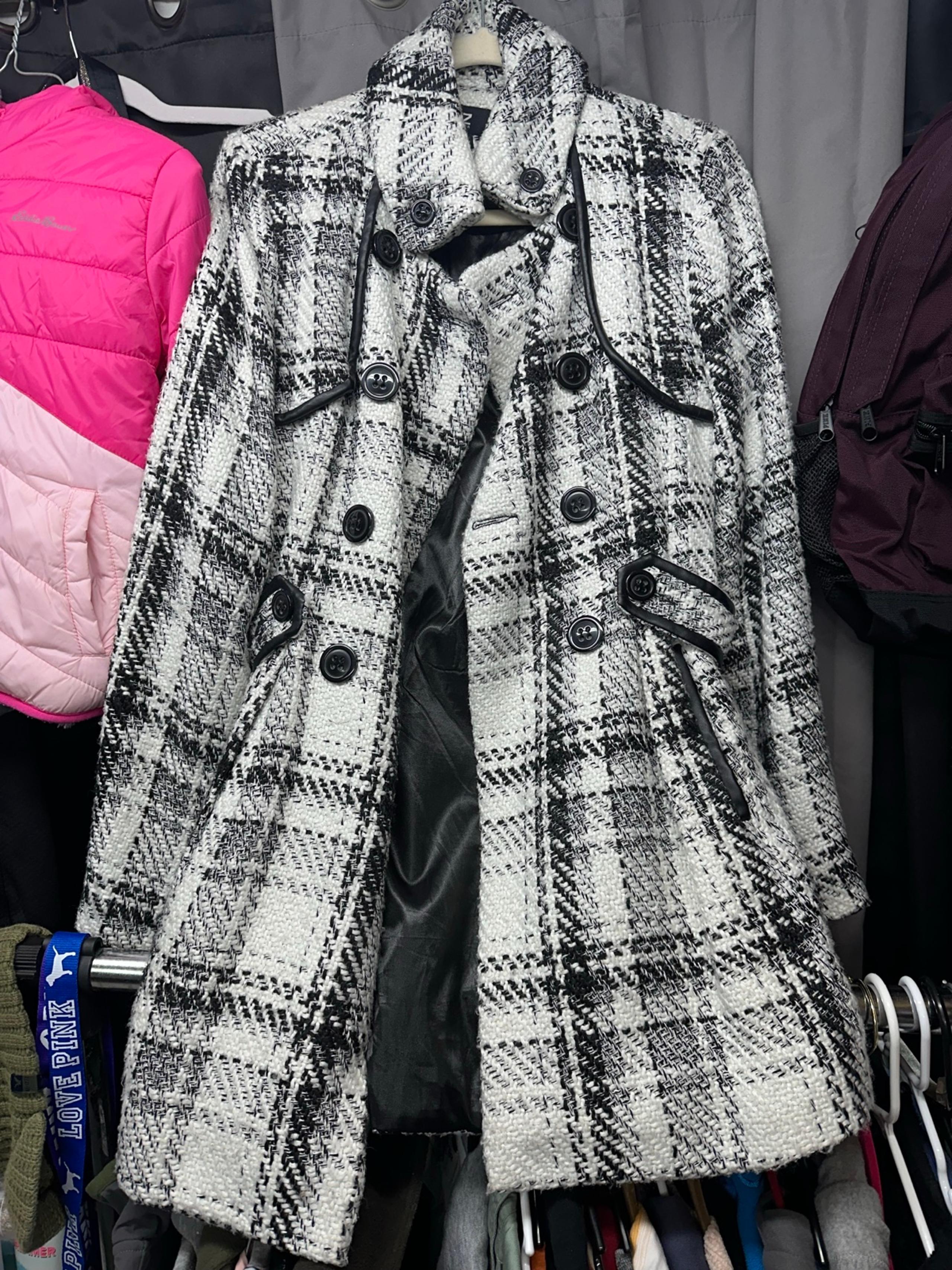 iZ Byer Women’s black and white plaid peacoat size medium