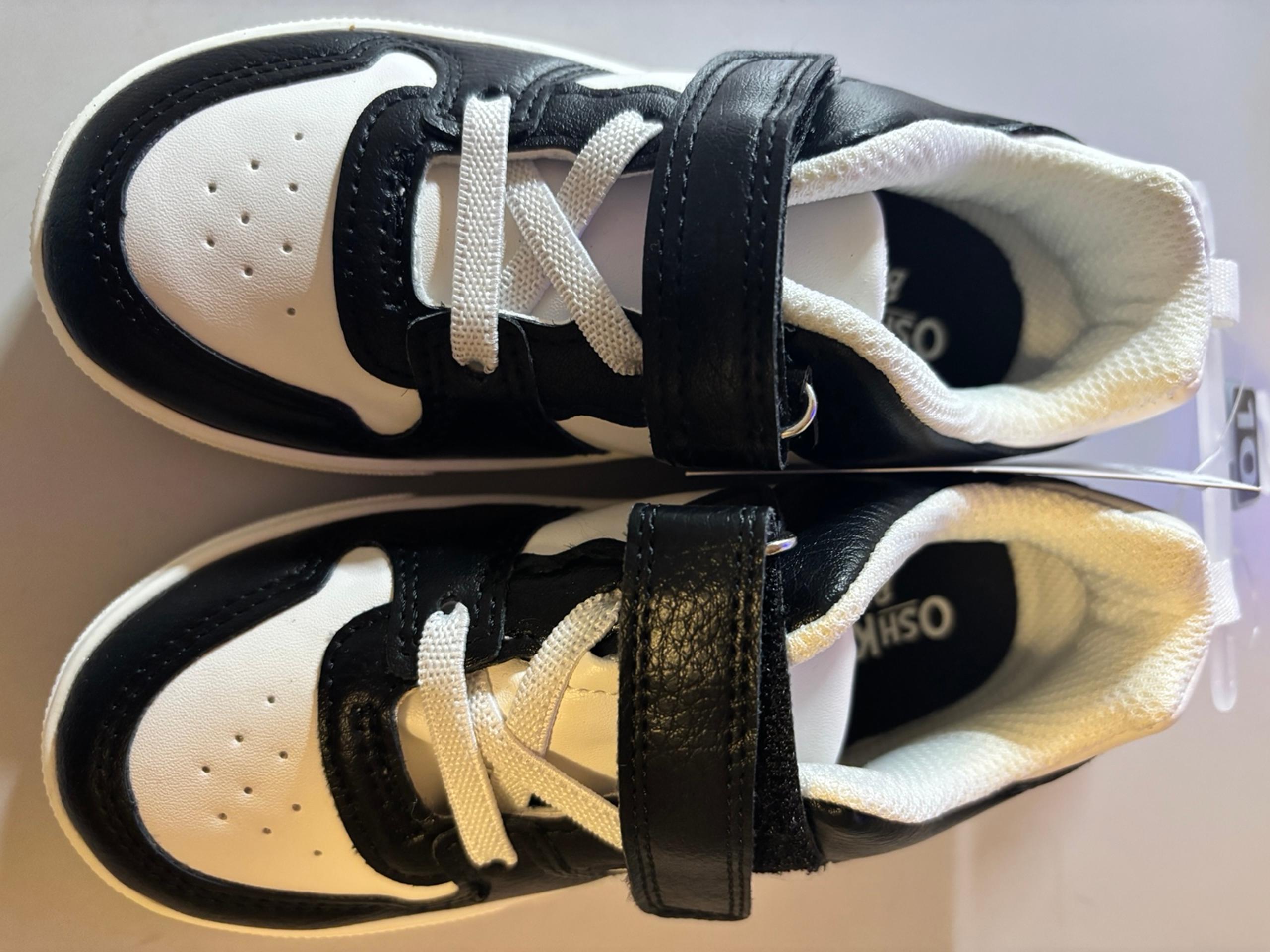 NWT kid’s sneakers size 10