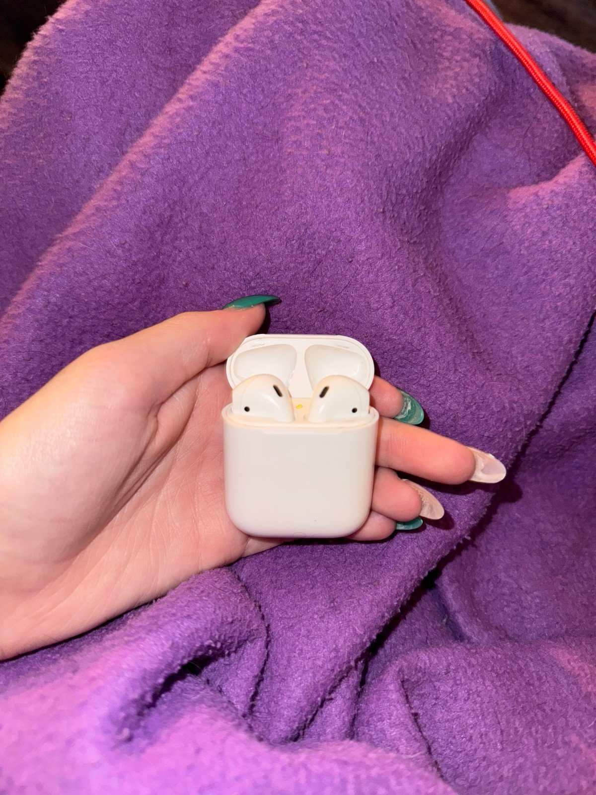 AirPods