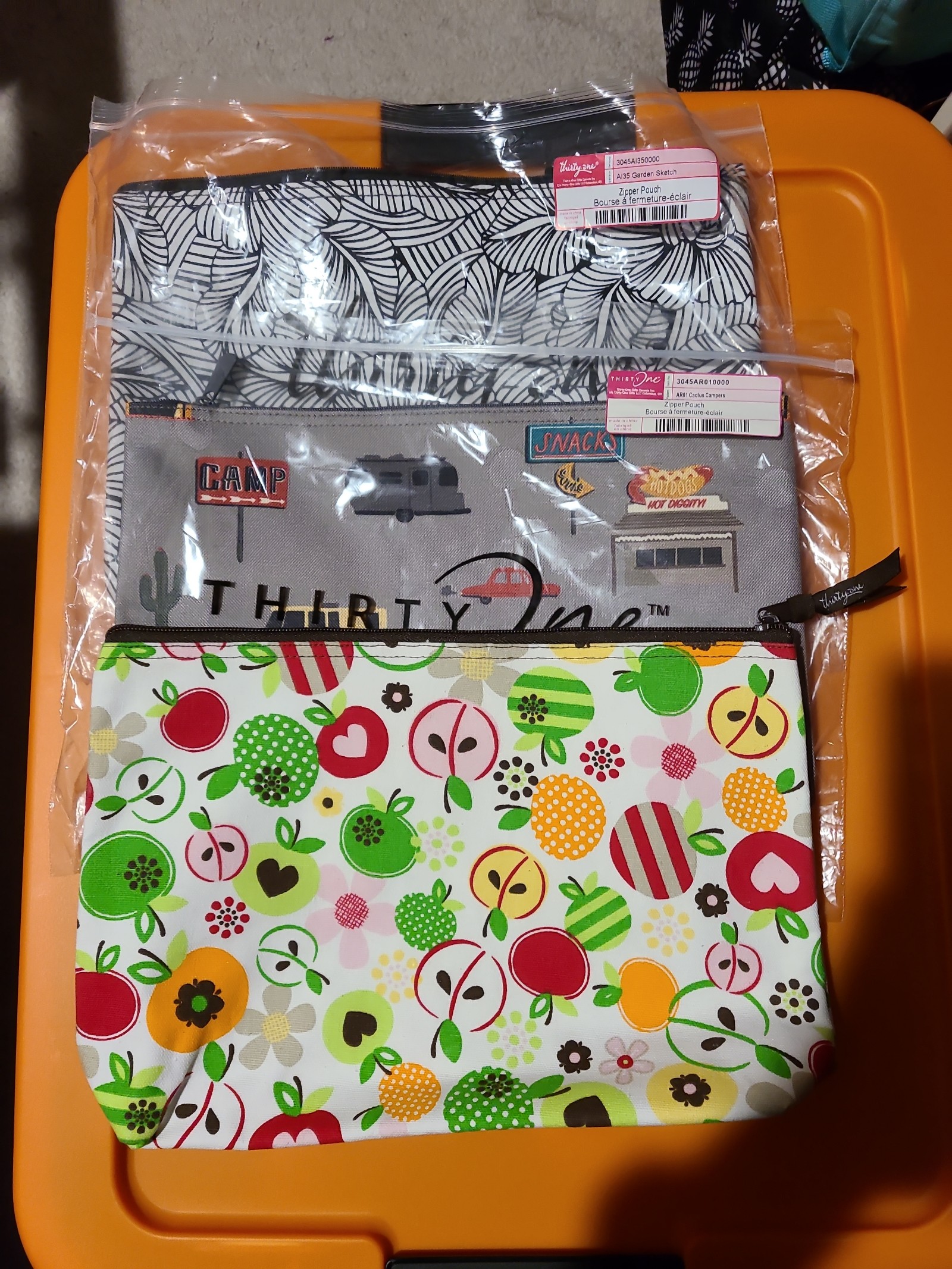Thirty one bundle of zipper pouches Garden Sketch Cactus campers and Apples