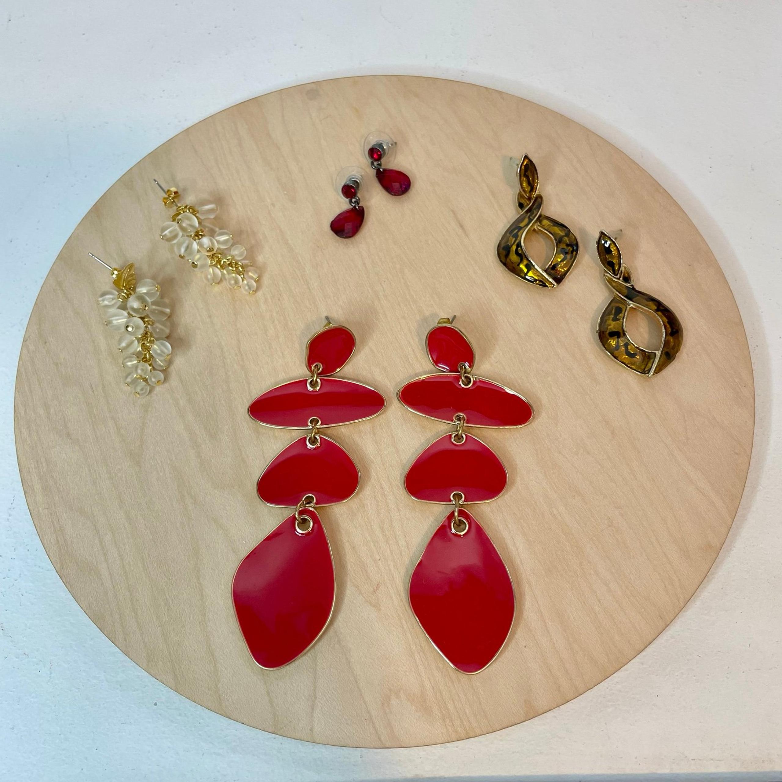 Lot Of 4 Pairs Dangle Drop Earrings Pierced Ears 1- 3.5” Red Brown Enamel Beads