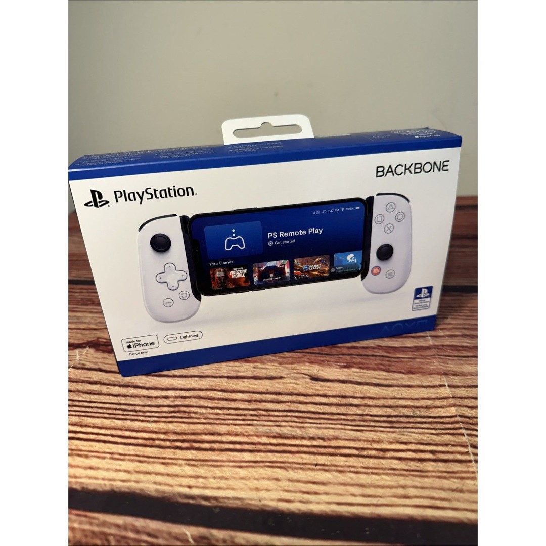 Backbone One PlayStation Remote Play Edition Mobile Controller for iPhone White