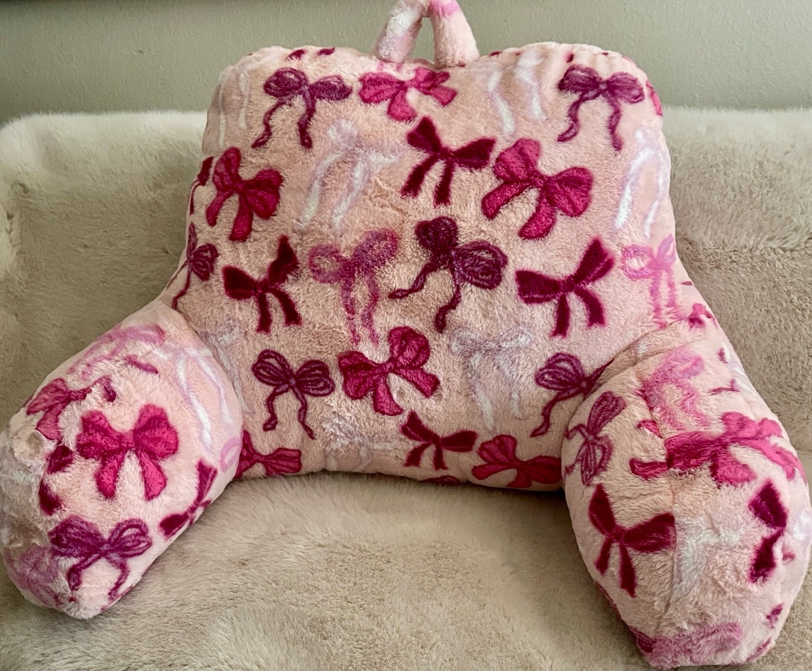 NWT Bow Backrest Pillow