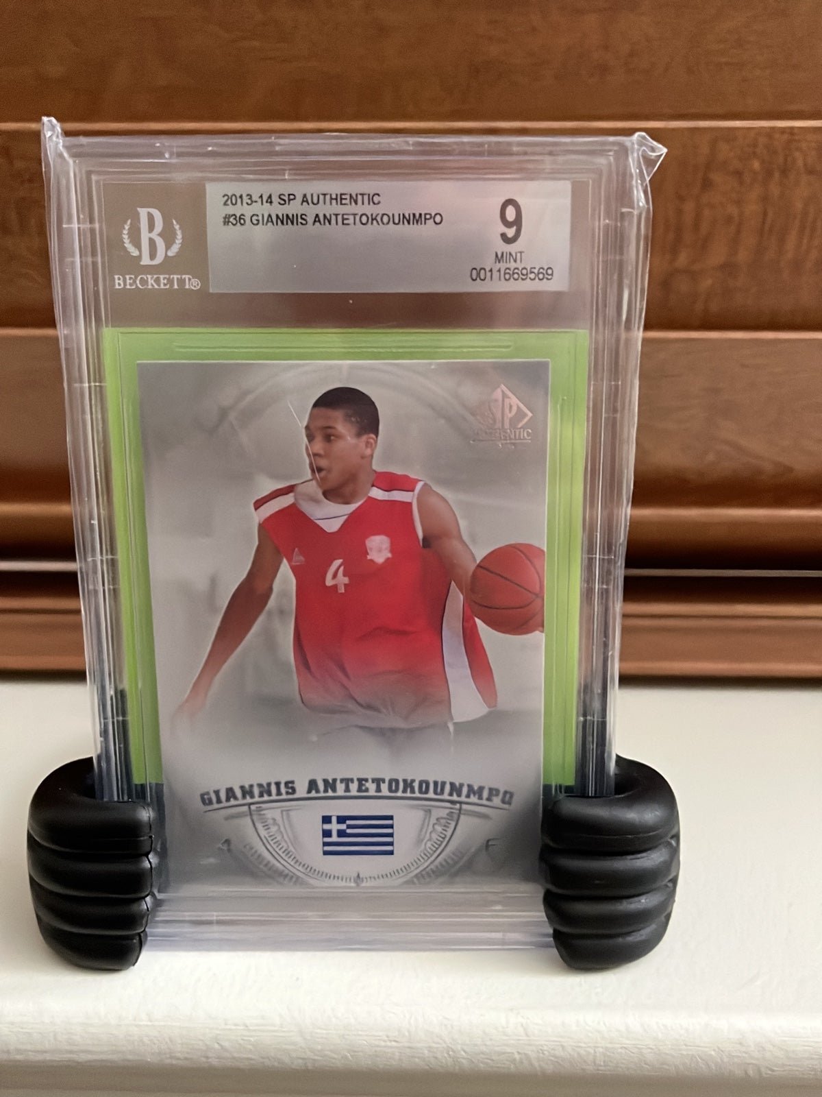 Giannis Antetokounmpo Beckett 9