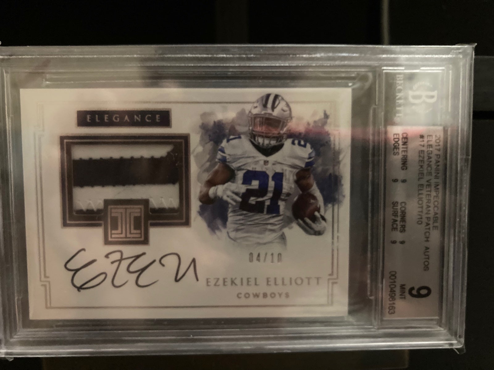 2017 Panini Impeccable Elegance Veteran Patch Autos Ezekiel Elliott 4/10 Beckett