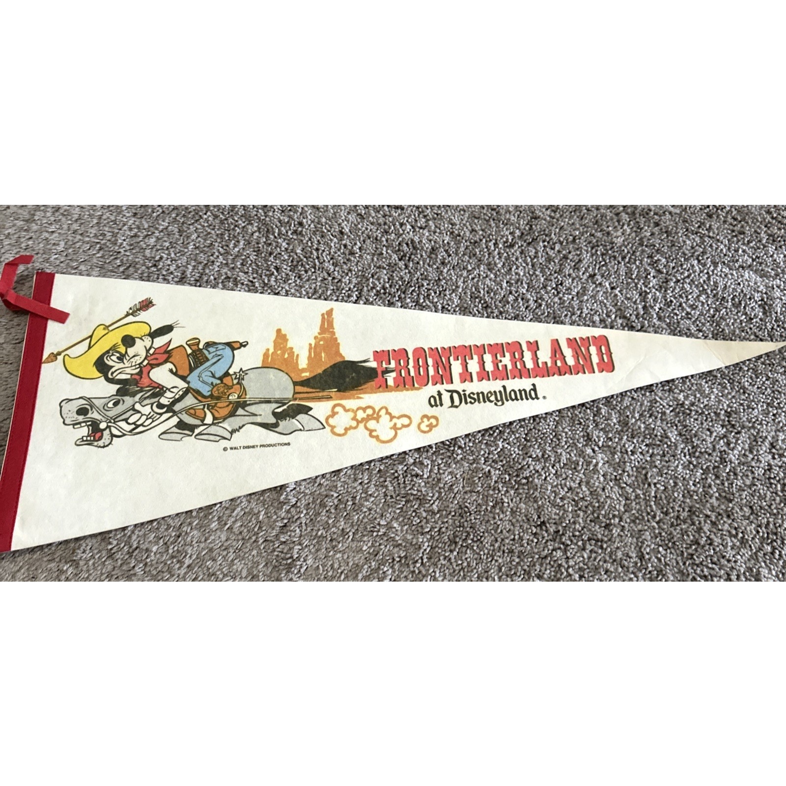 Vintage Walt Disney Productions Disneyland FRONTIERLAND Goofy Horse Pennant