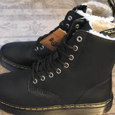 Dr. Martens Sz 8M