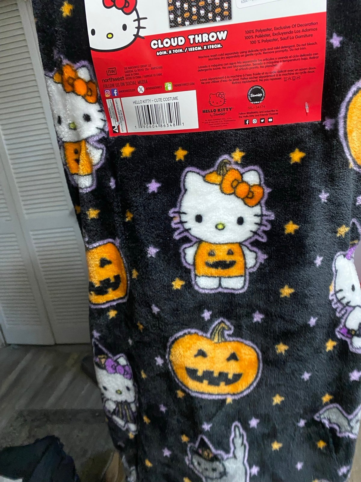 Hello Kitty Halloween Blanket