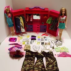 Vintage Barbie closet and Accessories