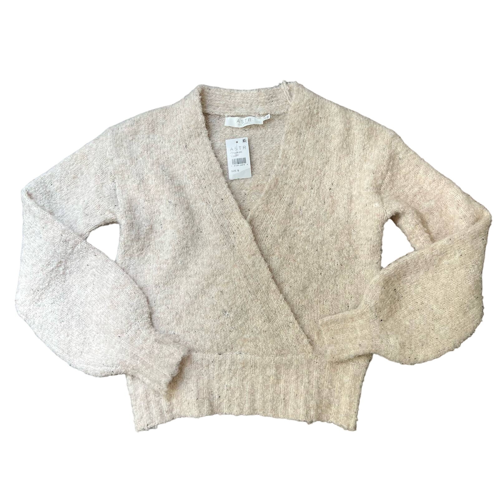 NWT Astr The Label Cream Sweater