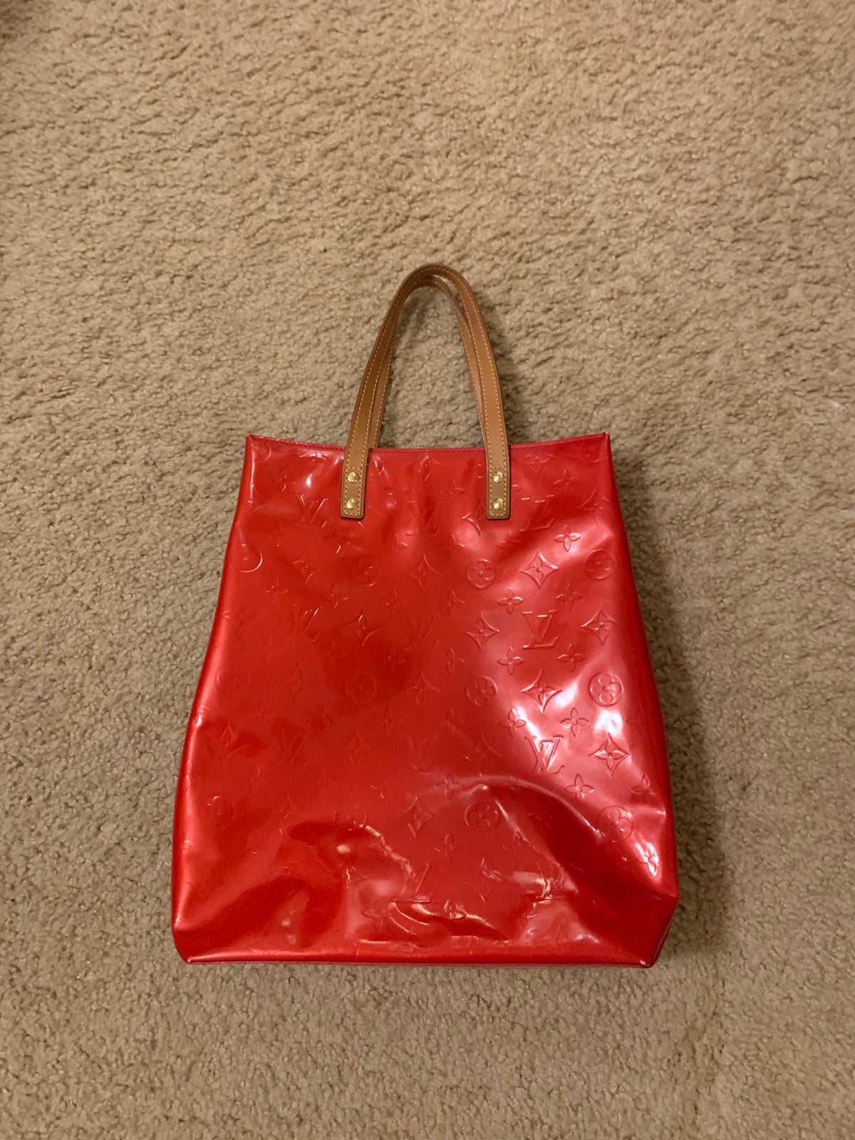 Louis Vuitton red monogram Vernis tote