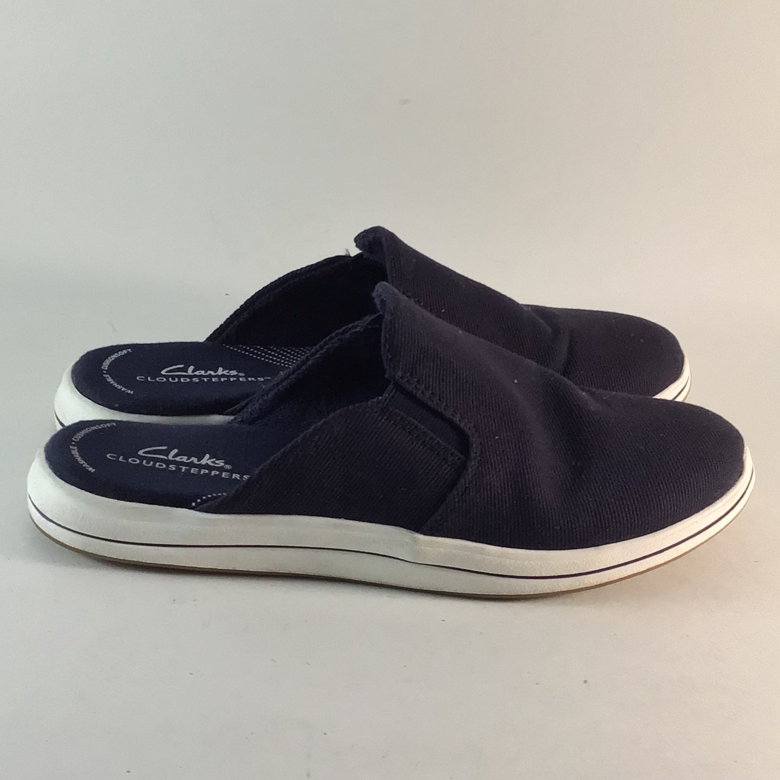 Clarks cloudsteppers womens slip on shoes mules blue size 7.5 M 27975