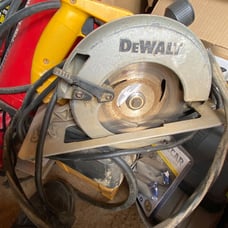 DeWALT 7-1/4 in. Corded 15 amps Lightweight Circular Saw Bare Tool