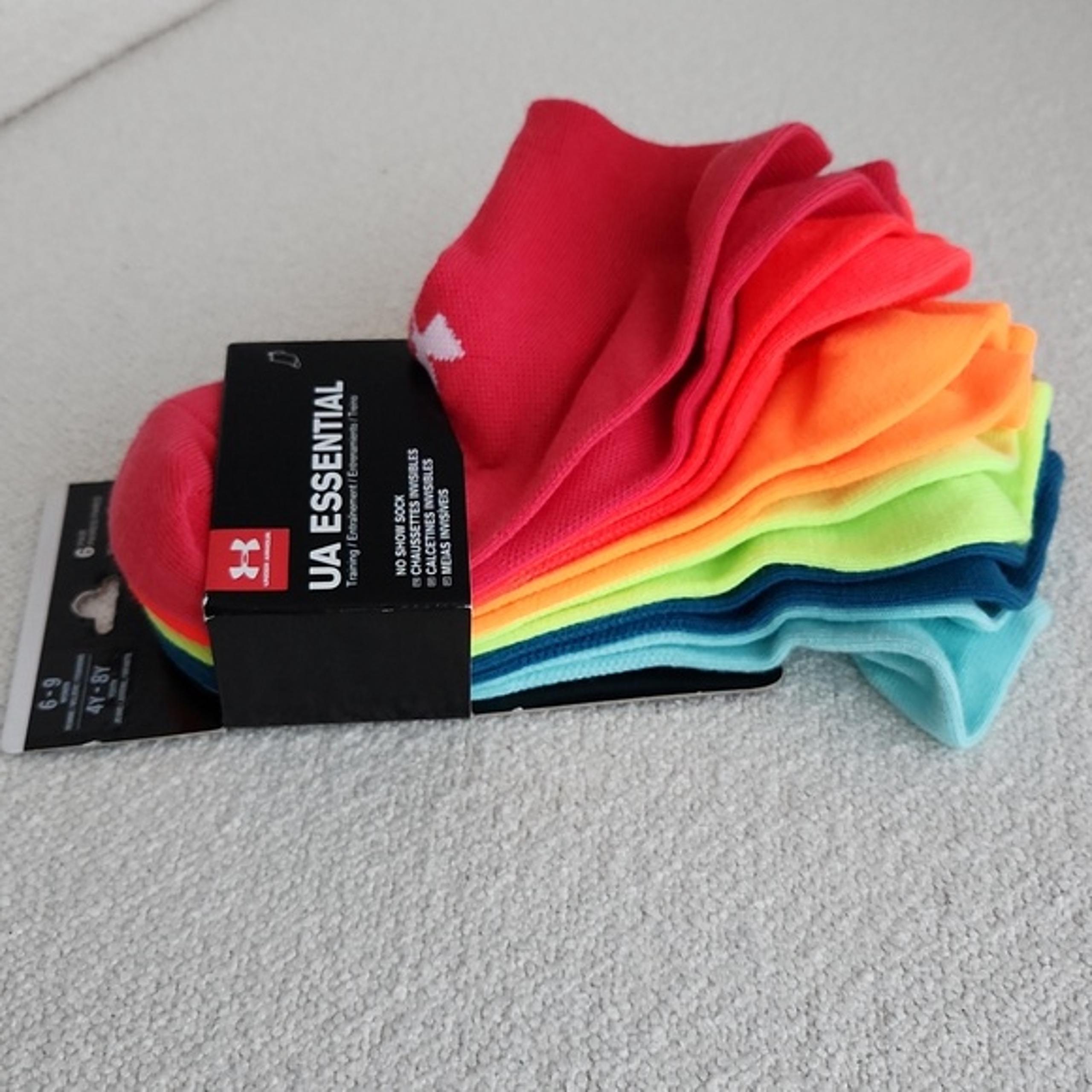 Under Armour Essential No Show Socks - Multicolor