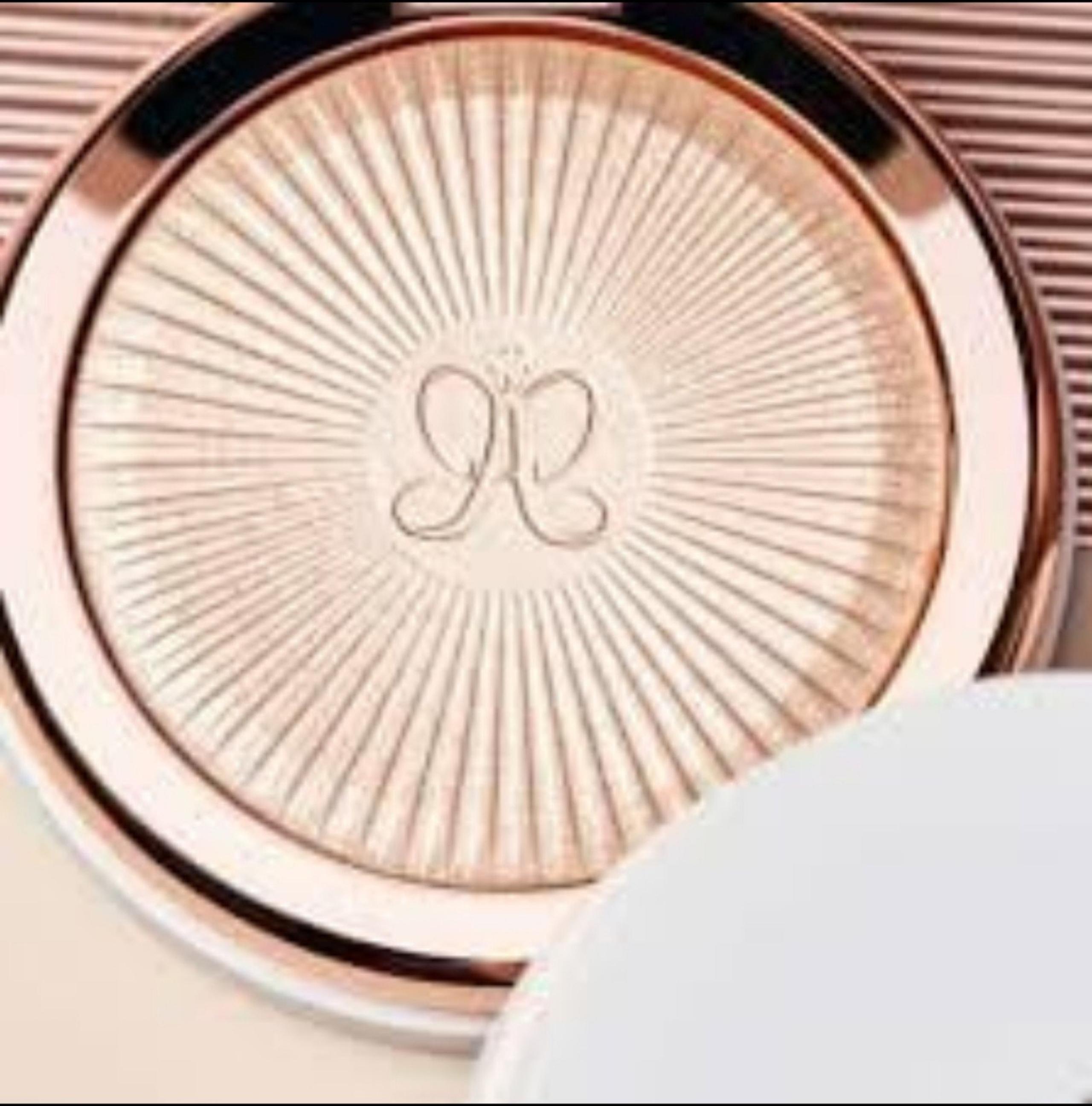 Anastasia Beverly Hills Glow Seeker Powder Highlighter in SUN IDOL - NWOB.