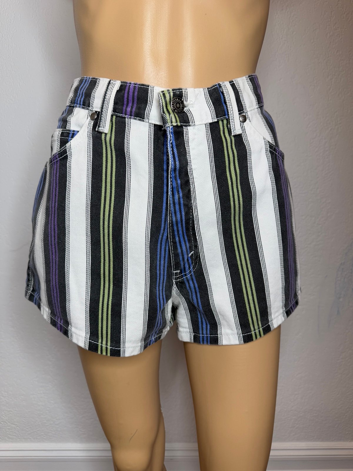 Levi’s Vintage 90’s Shorts Striped Orange Tab High Waisted Size 13