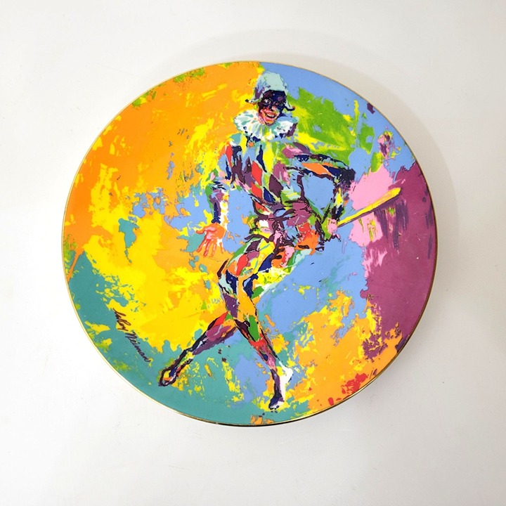 Royal Doulton Harlequin Collectors International Plate #785