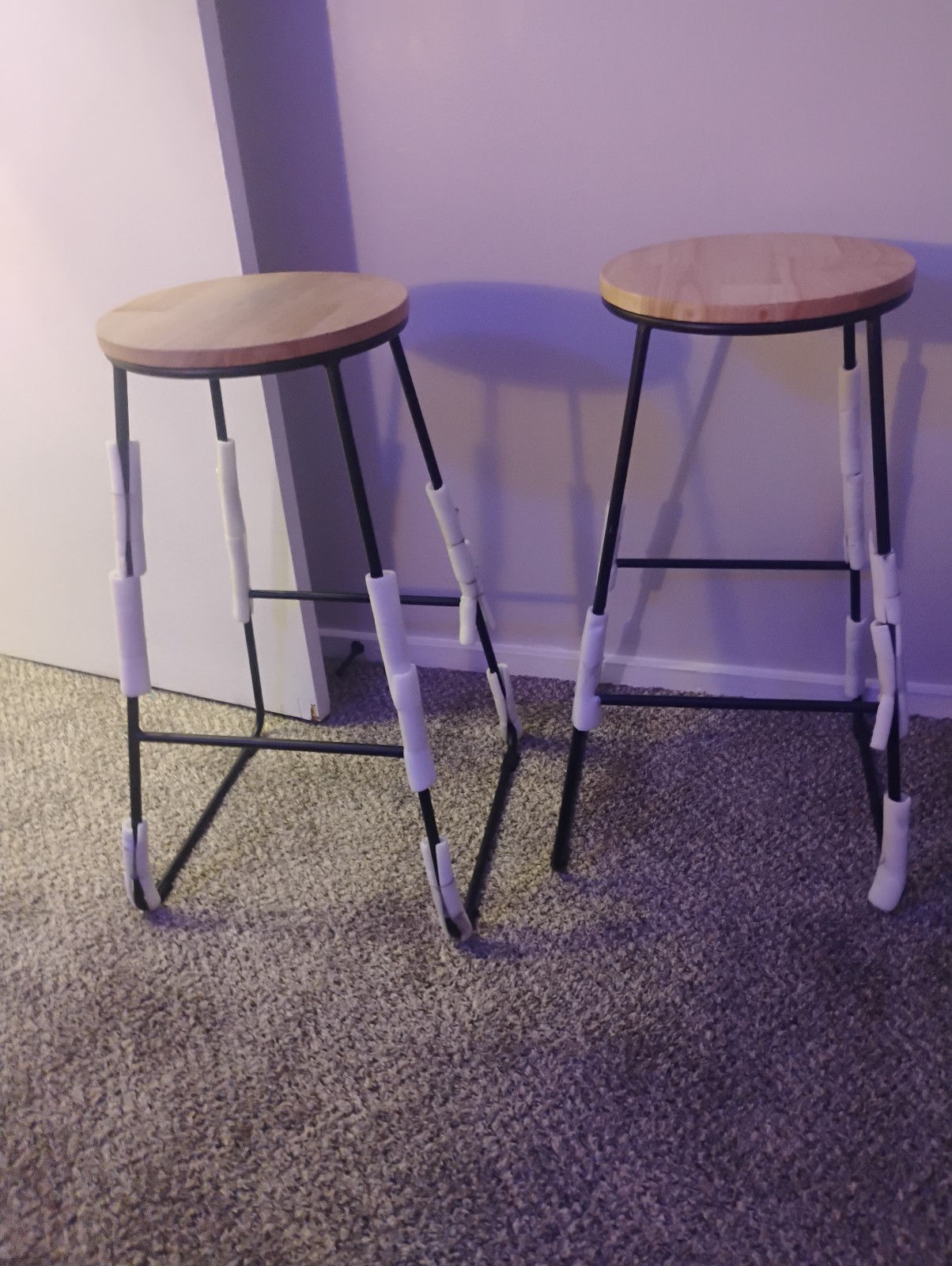 2 set of bar stools
