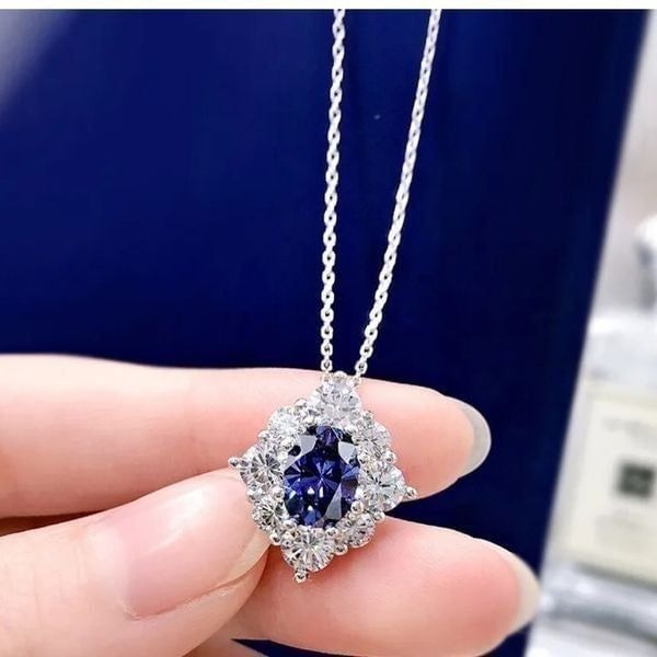 The Blue Palace Pendant Necklace in 925 and Cubic Zirconia