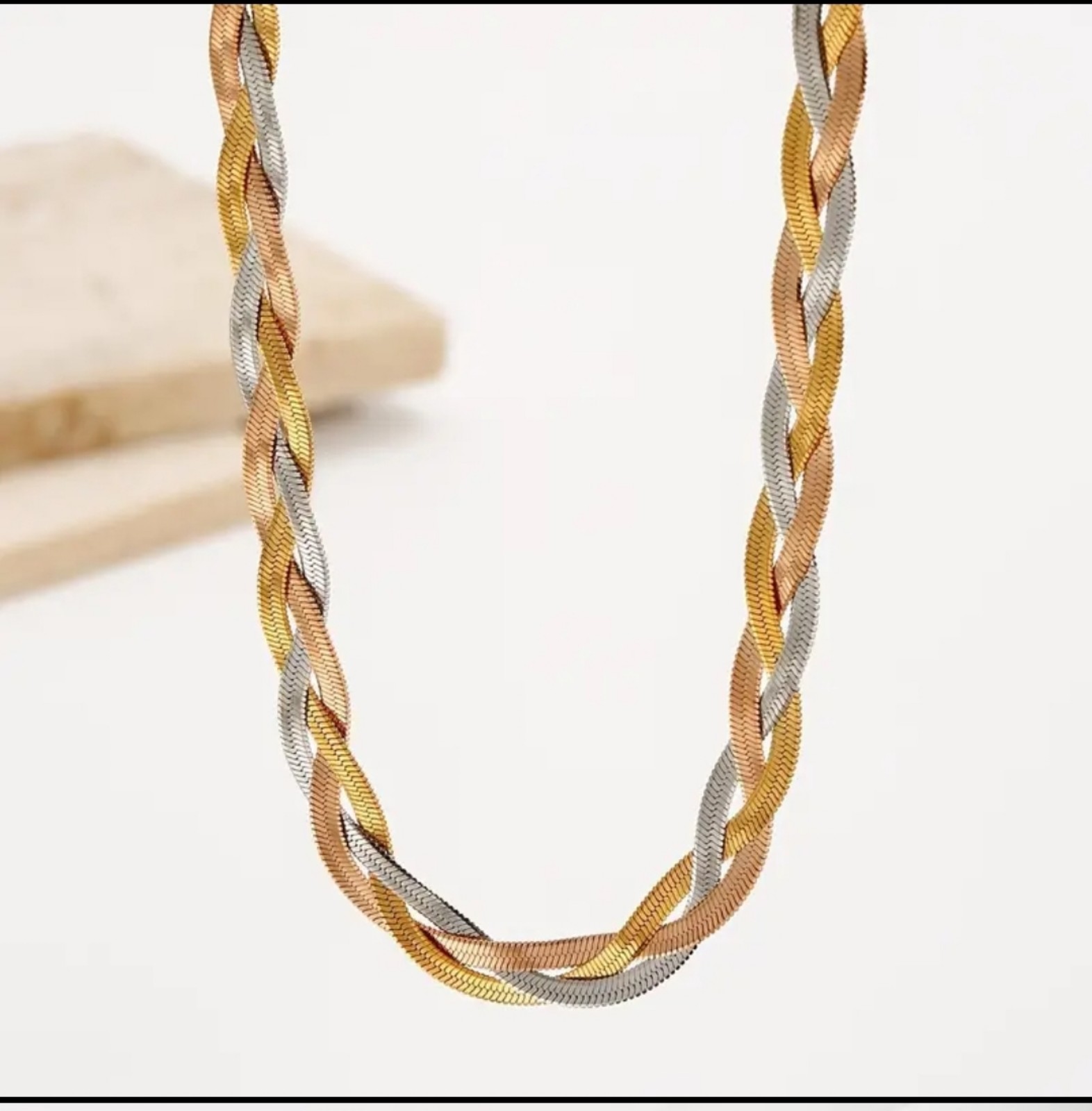 Retro Metal Threaded Herringbone Chain