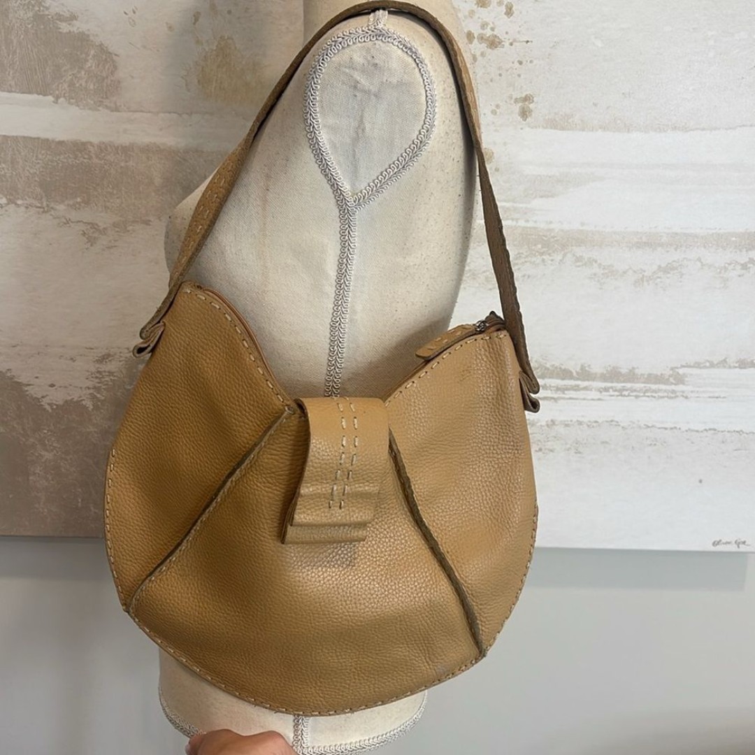 Vintage Charles David Shoulder Bag in Camel