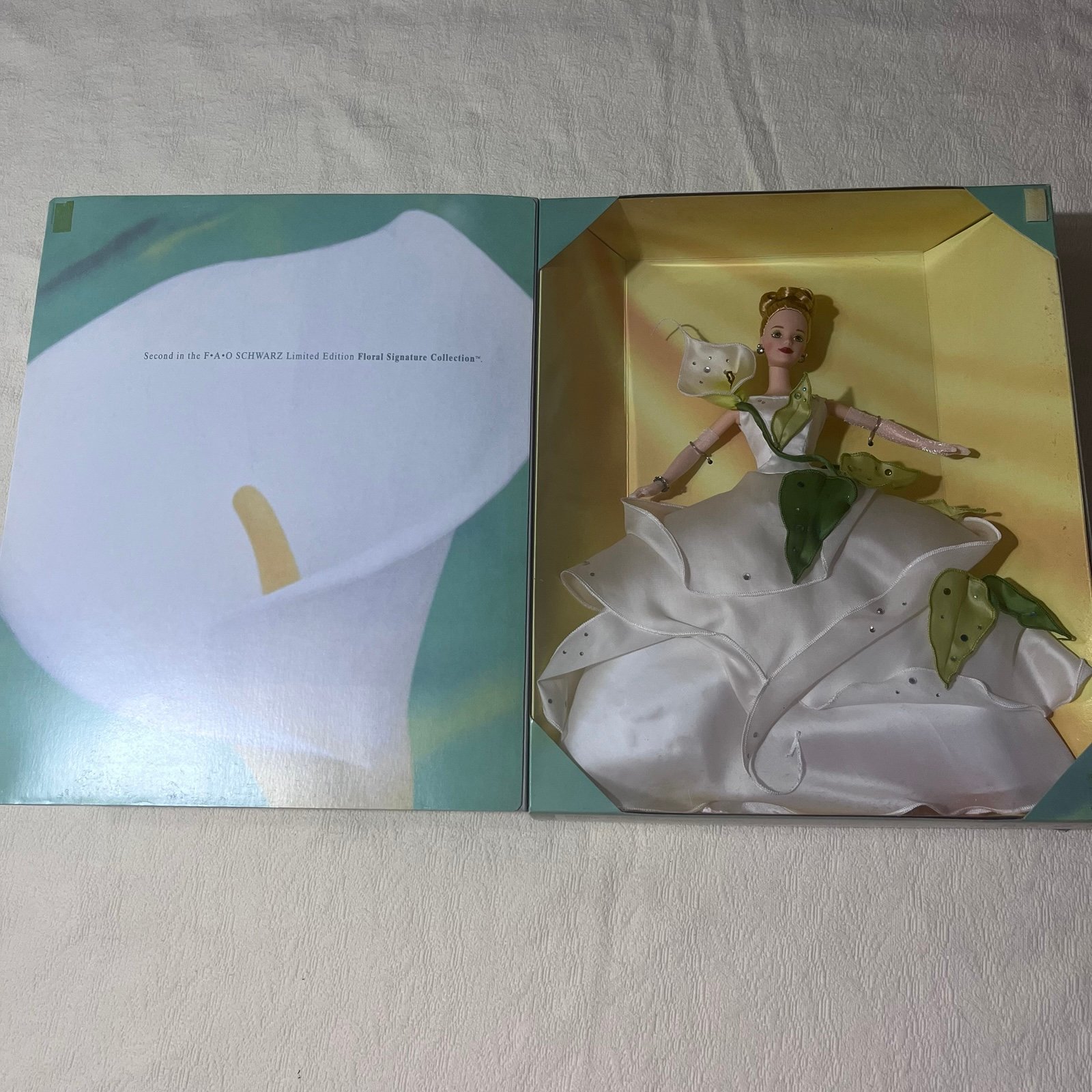 Lily Limited Edition FAO Schwarz Barbie Doll 1997 Mattel 17556