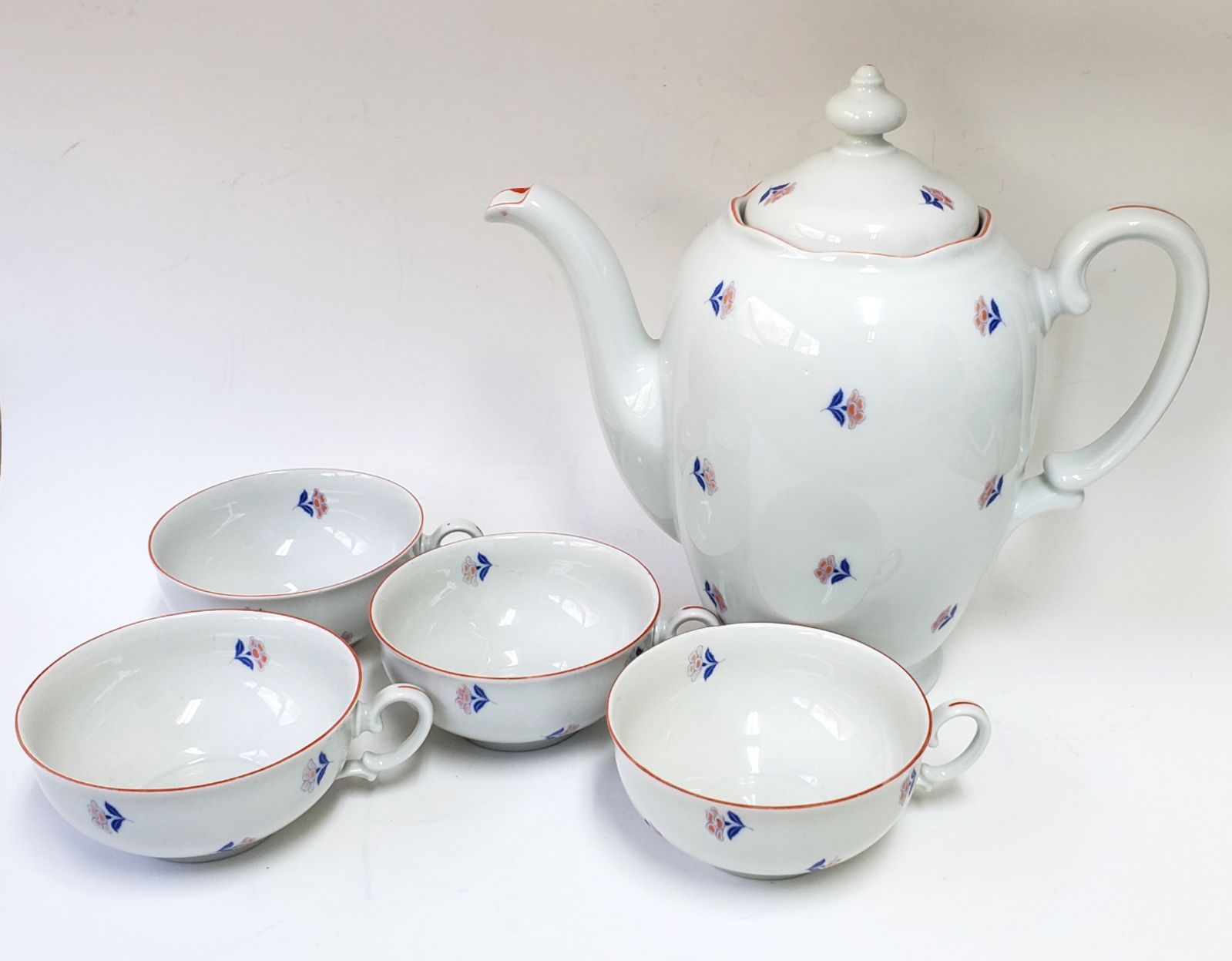 KPM teapot with 4 teacups set