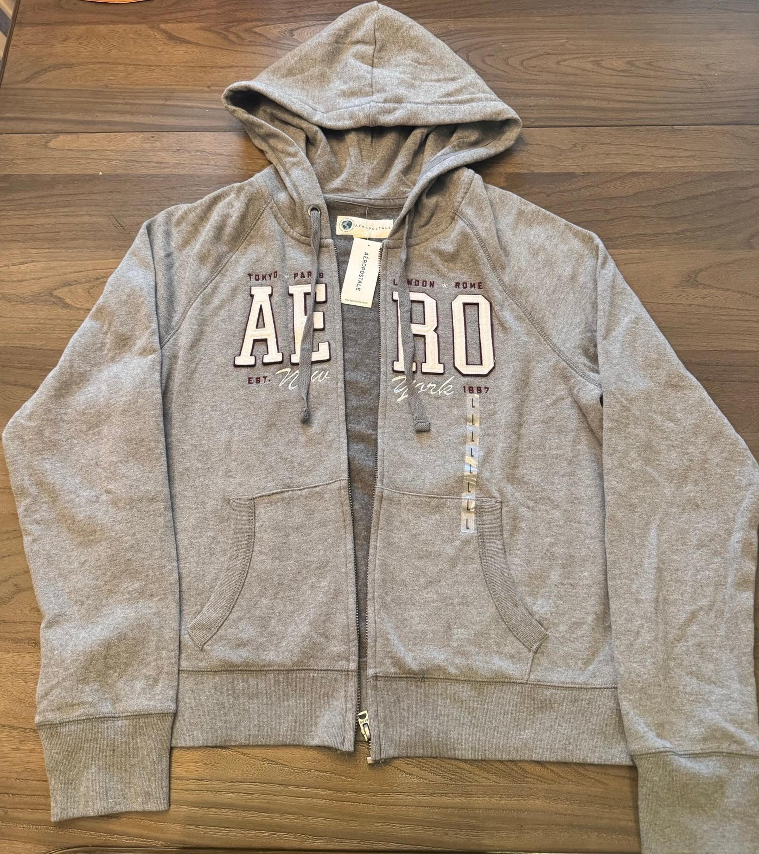 Aero New York Full-Zip Gray Hoodie, Size L