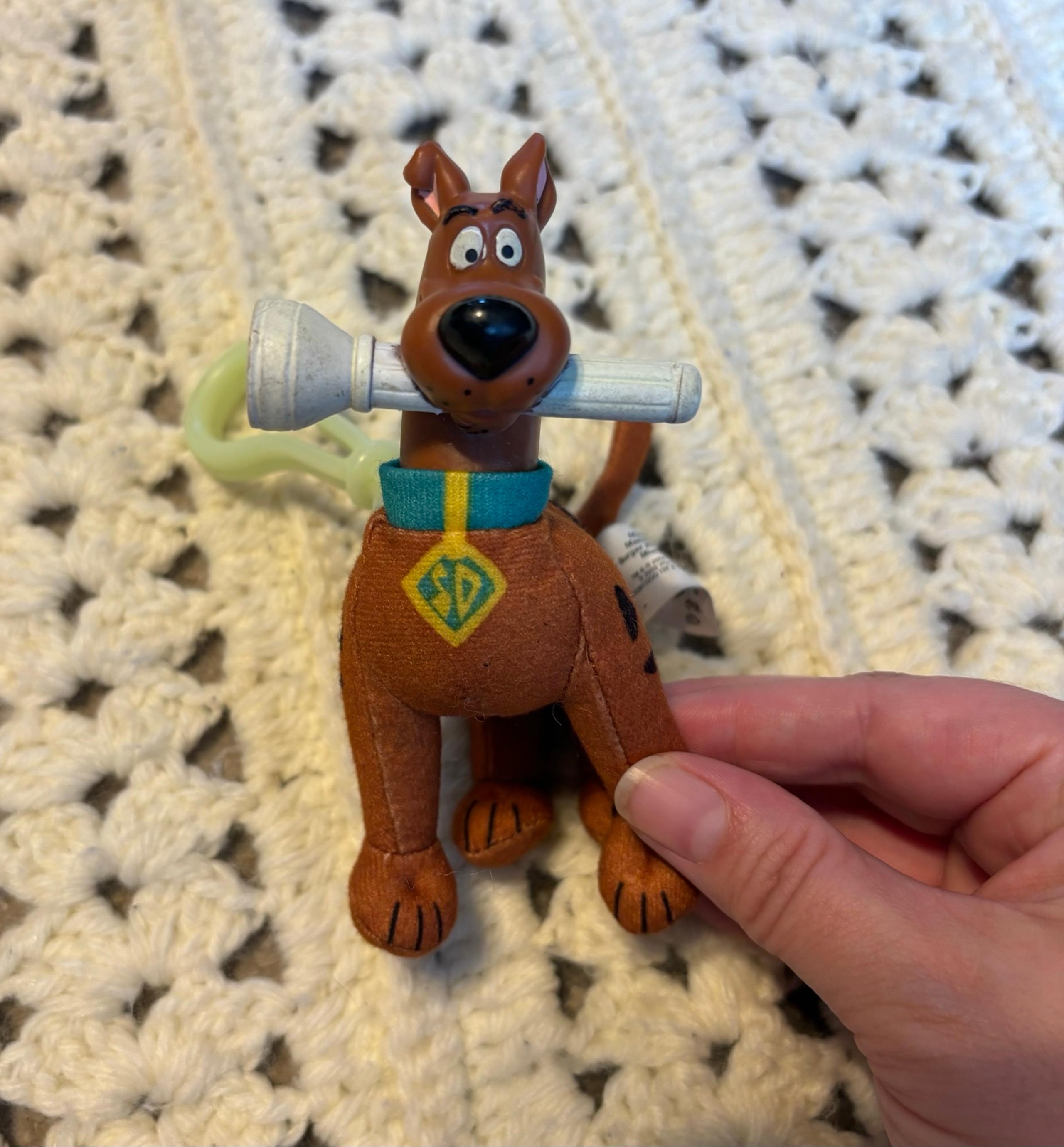 VTG Burger King Scooby Doo Alien Invaders Keychain Glow In Dark Action Figure