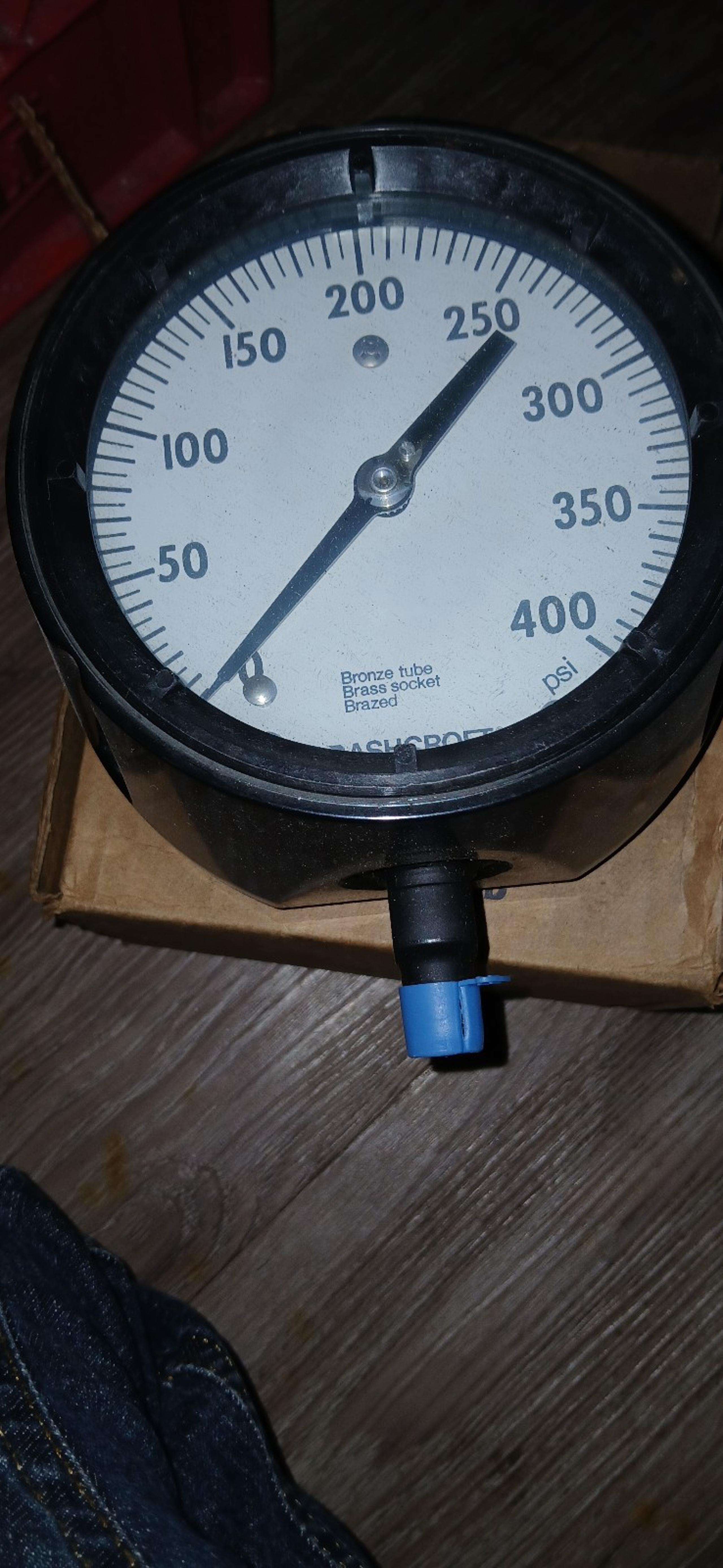 Ashcroft pressure Guage  0-400 PSI with   4" 1/2" dial