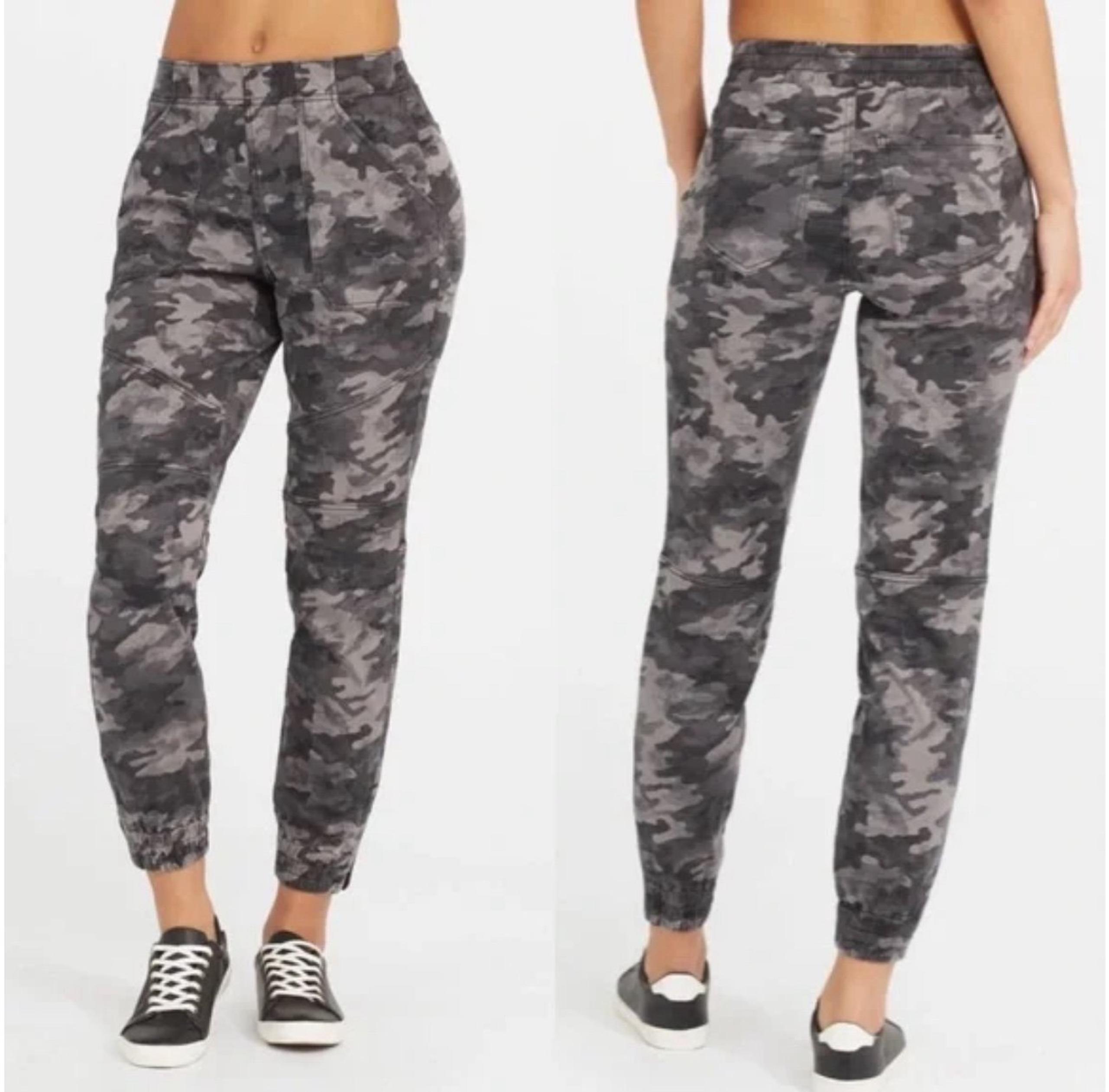 SPANX Stretch Twill Cargo Jogger Pants Ankle Zip Camo