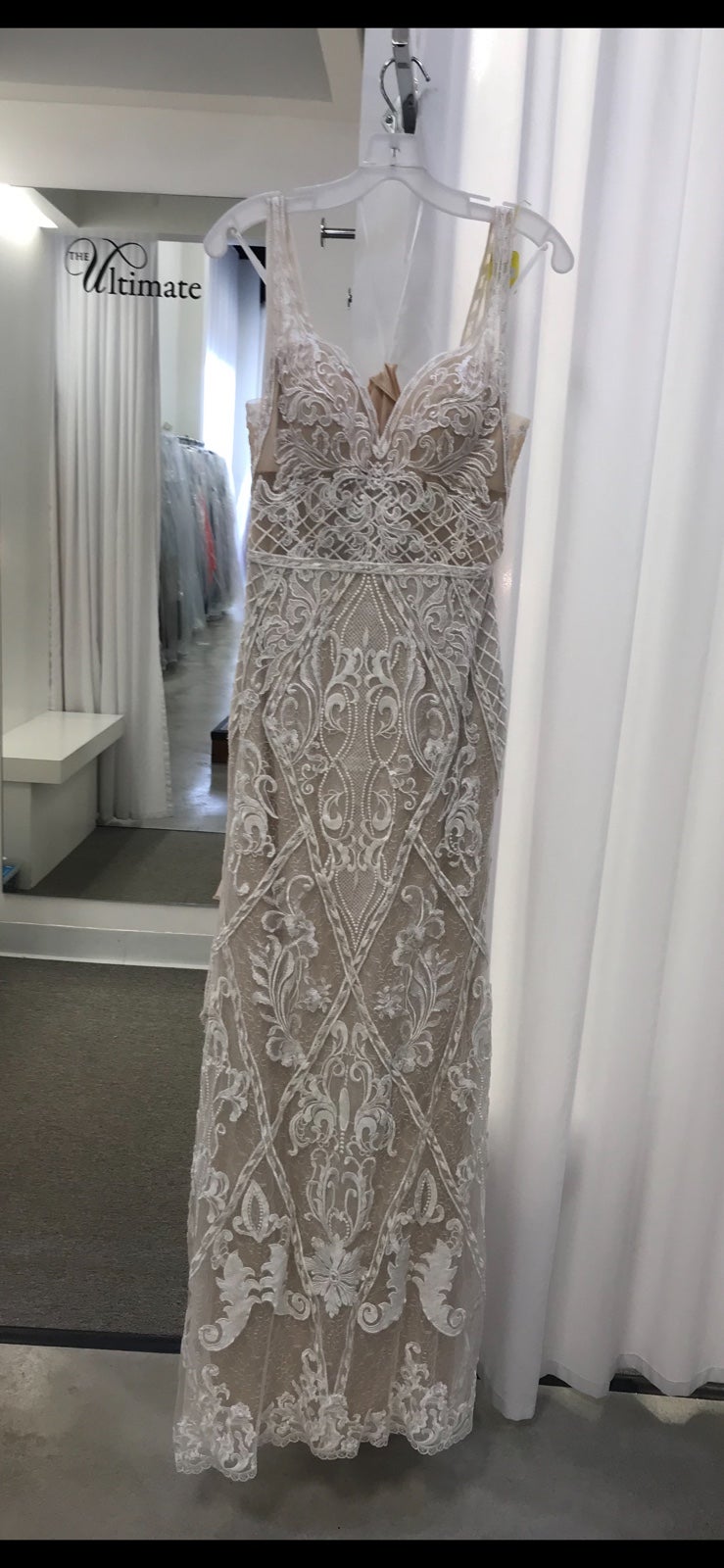 Wedding dress BRAND NEW!
