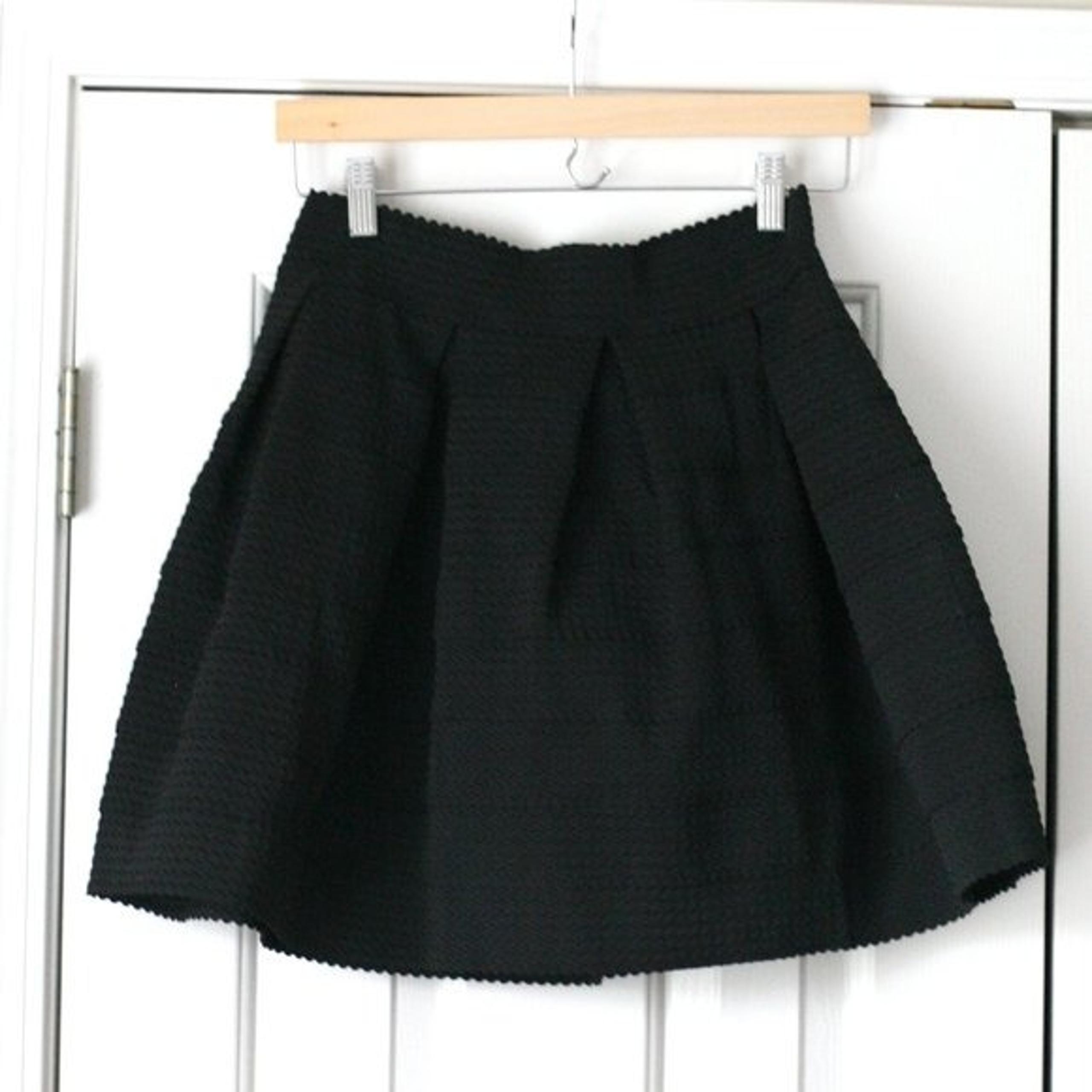 Express tiered full textured skirt S