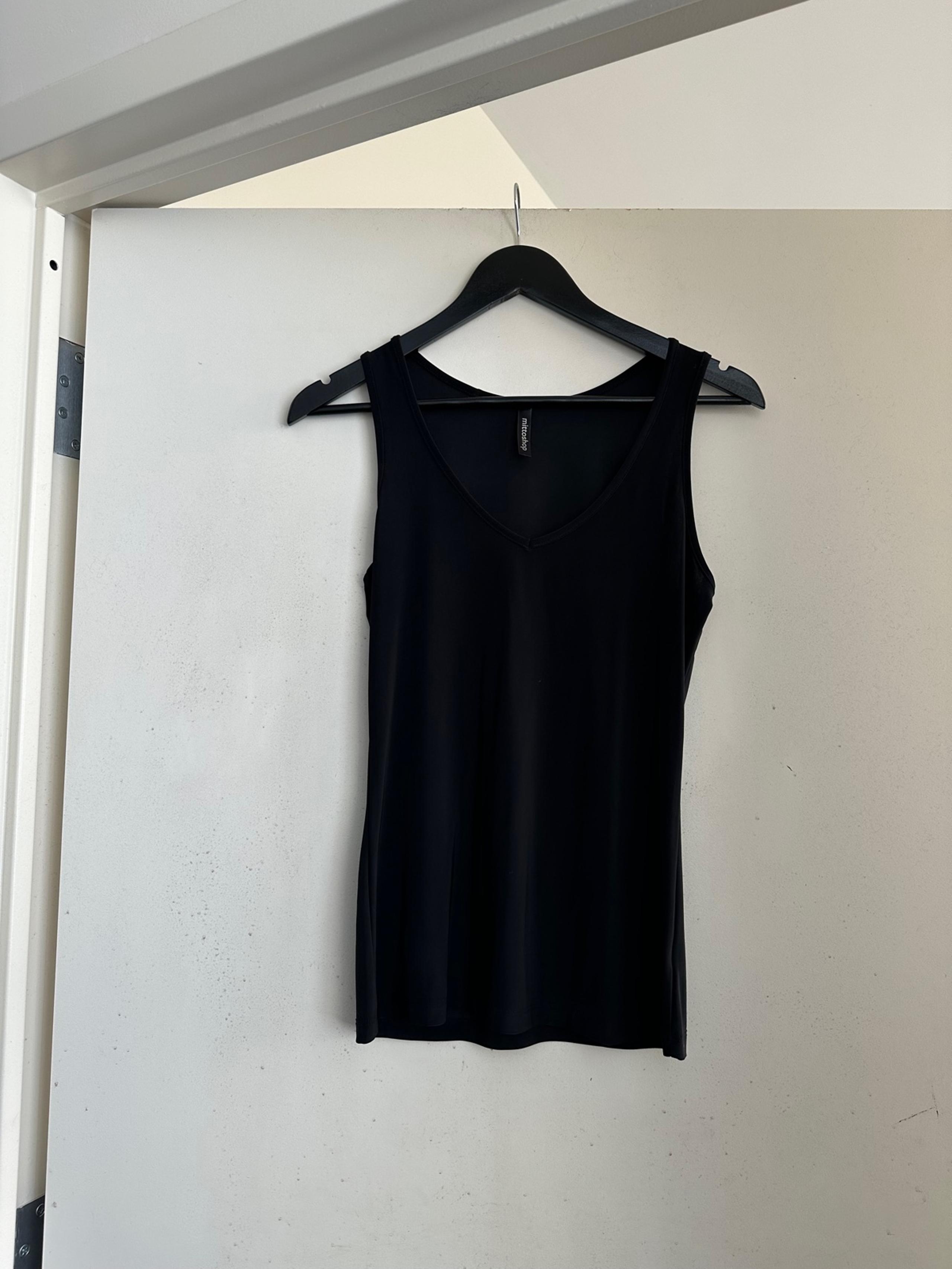 Mittoshop Black Slinky Tank Top
