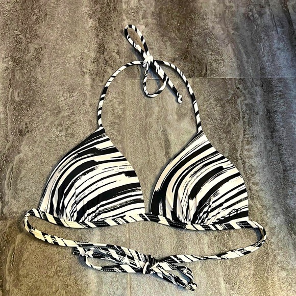 Black and White Zebra Print Bikini Top Size M (7-9)