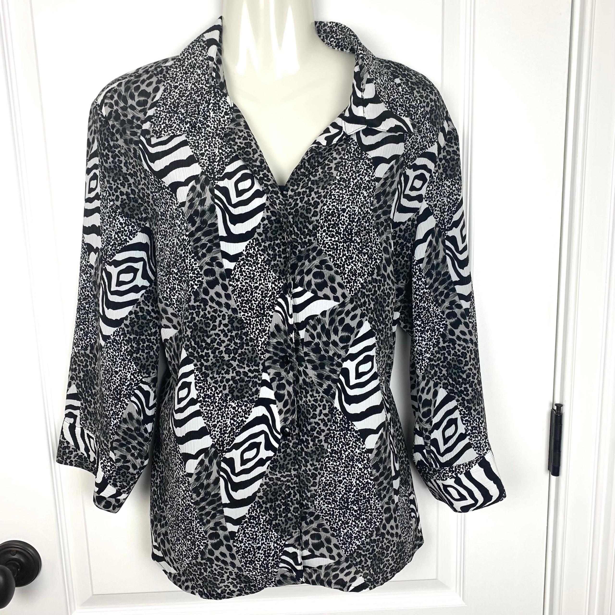 ELEMENTZ Blouse Black White 3/4 Sleeve Button Top Shirt Women Sz XL Animal Print