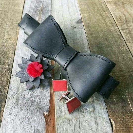 Men's Leather Bow Tie