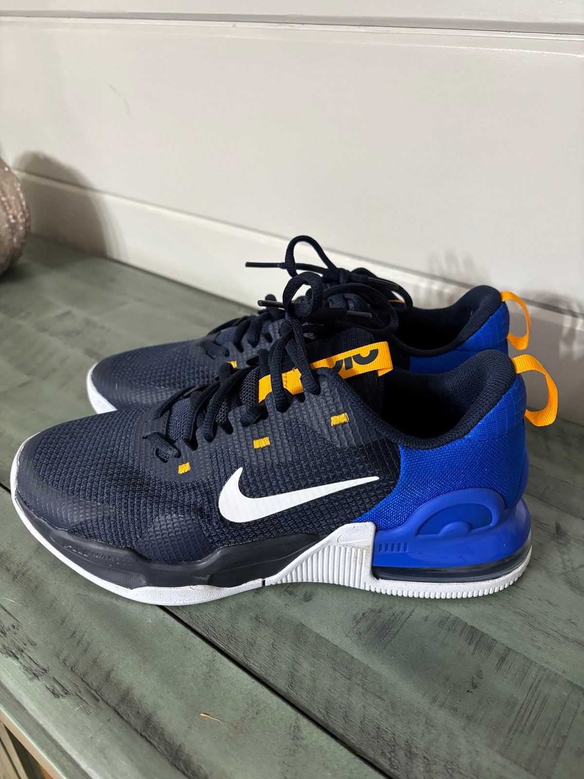 Nike air max. Size 8. Excellent condition!