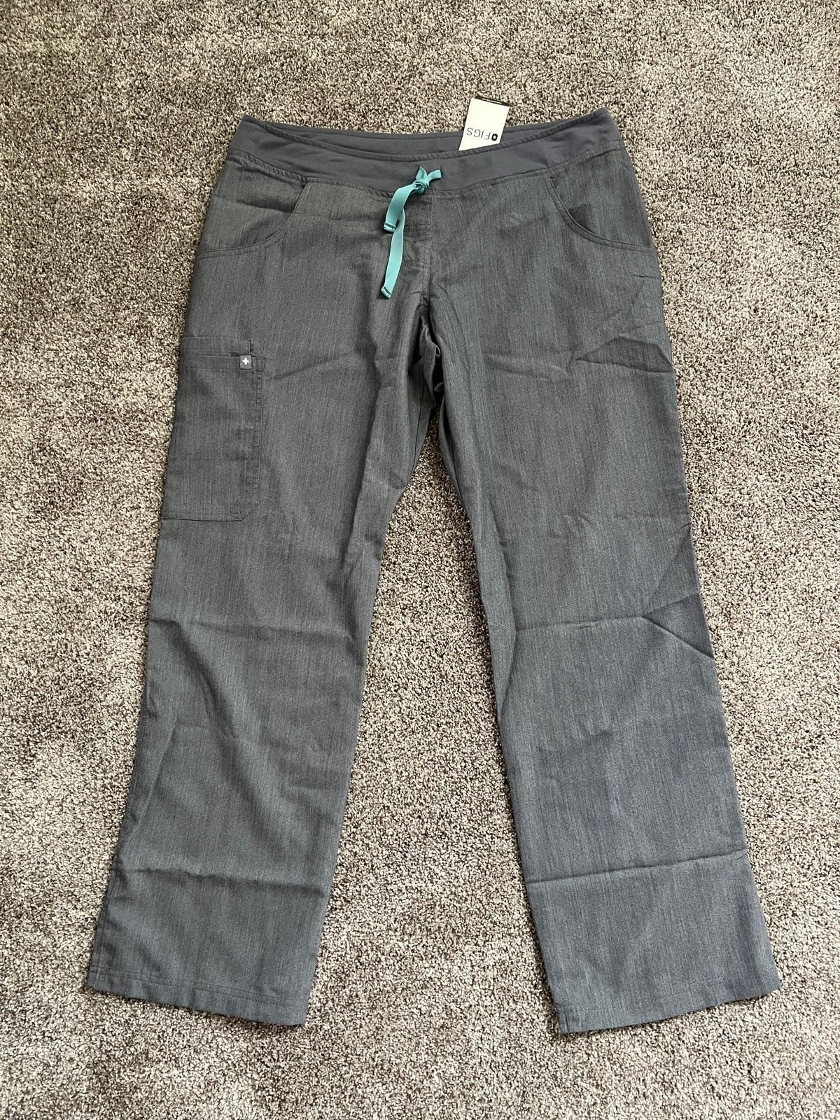 FIGS Kade Cargo Graphite Gray Scrub Pants FW4300GPT Size Large L NWT